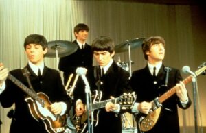 Read more about the article “The Whole Thing Came Out in One Gulp”: The Story Behind “Nowhere Man” by The Beatles