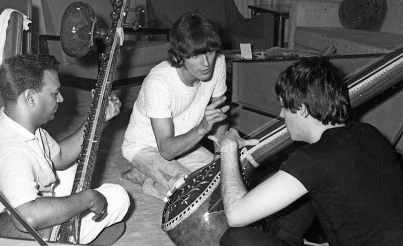 You are currently viewing The First Beatles Song George Harrison Played the Sitar on