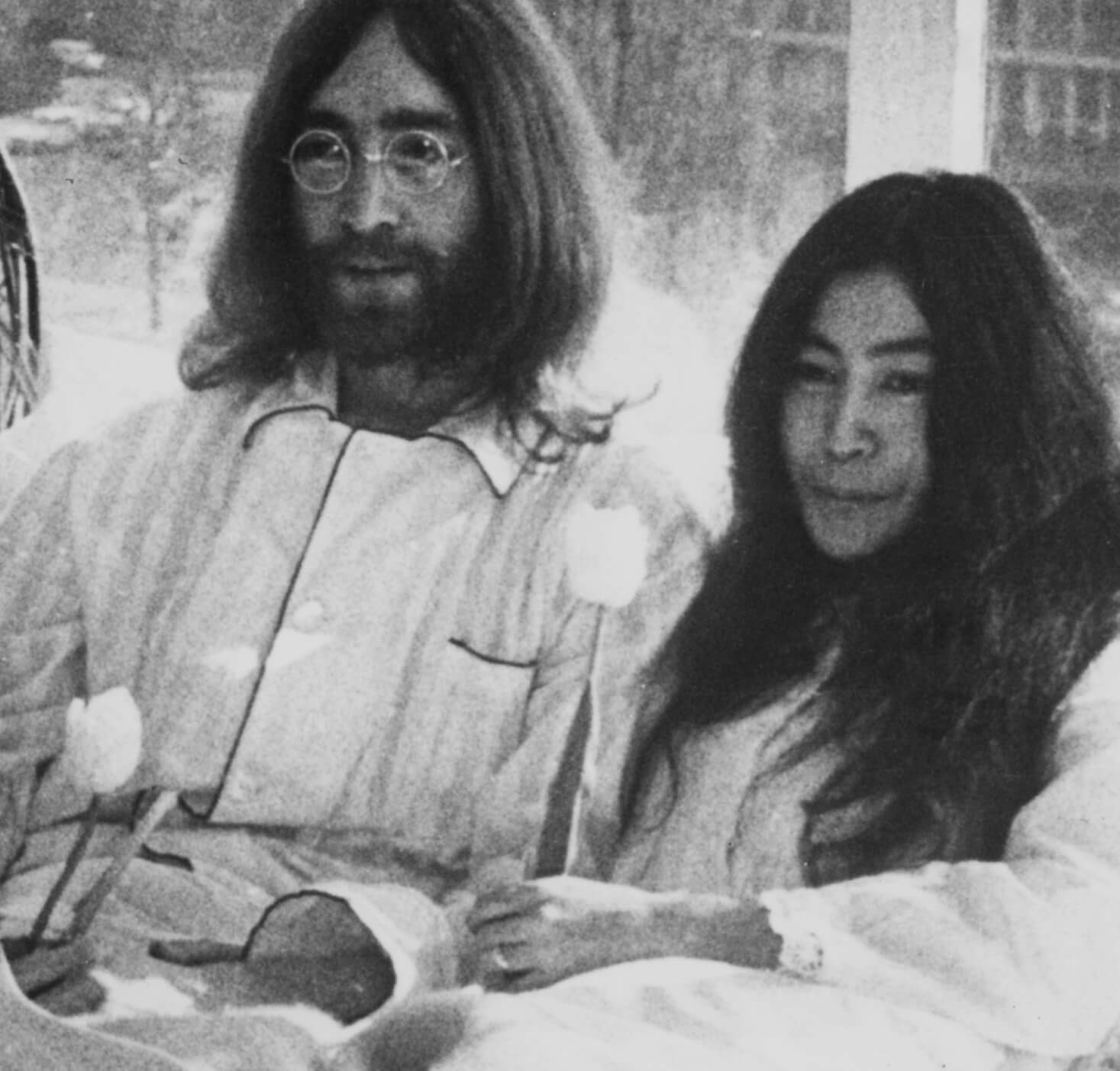 Read more about the article John Lennon Insisted This Beatles Song Has Nothing to Do With Cocaine