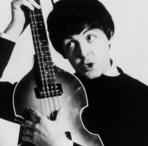 Read more about the article Paul McCartney Has to ‘Split’ Himself in Half to Sing 1 ‘Sgt. Pepper’ Song