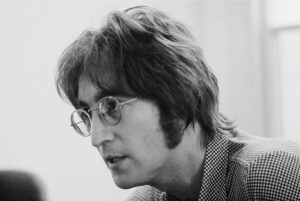 Read more about the article Why does John Lennon draw breath in the chorus of ‘Girl’ by The Beatles?