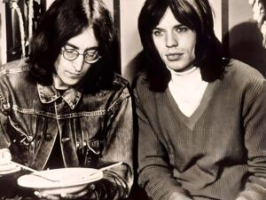 Read more about the article New Beatles book reveals “deeply embarrassing and uncomfortable” meeting between Mick Jagger and John Lennon