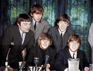 Read more about the article 3 Rare Songs That The Beatles Never Played Live