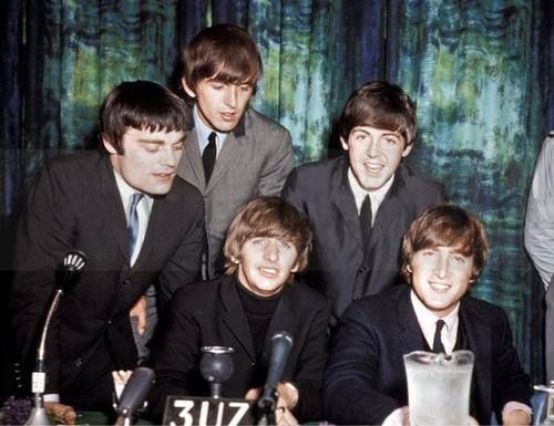 You are currently viewing 3 Rare Songs That The Beatles Never Played Live
