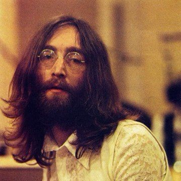 You are currently viewing John Lennon Had a Dangerously Bad Let Down When The Beatles Were in India